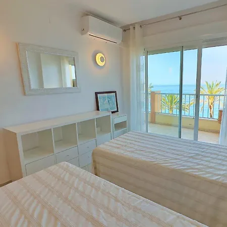 公寓 Diana 206. Completely Renovated On The Beachfront.