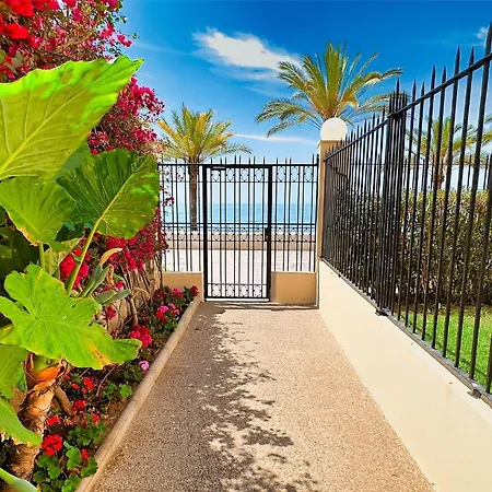 公寓 Diana 206. Completely Renovated On The Beachfront. 马尔韦利亚