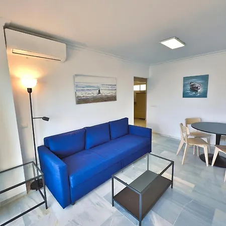 Diana 206. Completely Renovated On The Beachfront. Апартаменты Марбелья