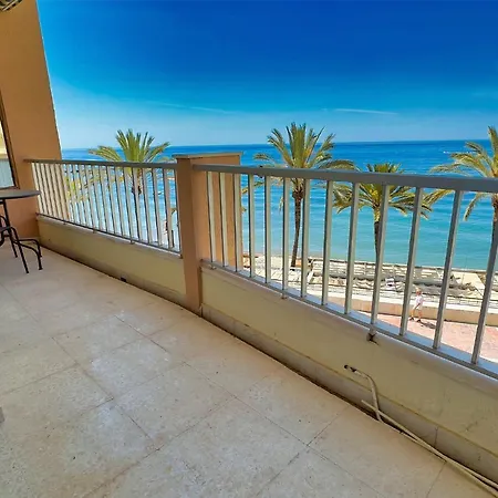 Diana 206. Completely Renovated On The Beachfront. Apartment *