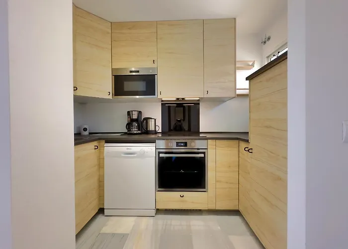 Diana 206. Completely Renovated On The Beachfront. Marbellac