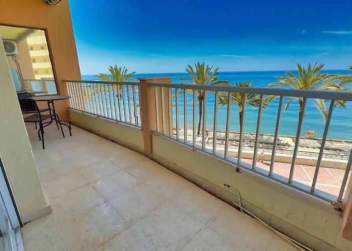 Diana 206. Completely Renovated On The Beachfront. Appartement *