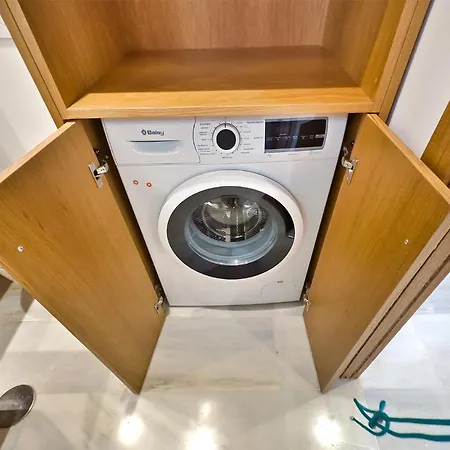 Apartman Diana 206. Completely Renovated On The Beachfront. *