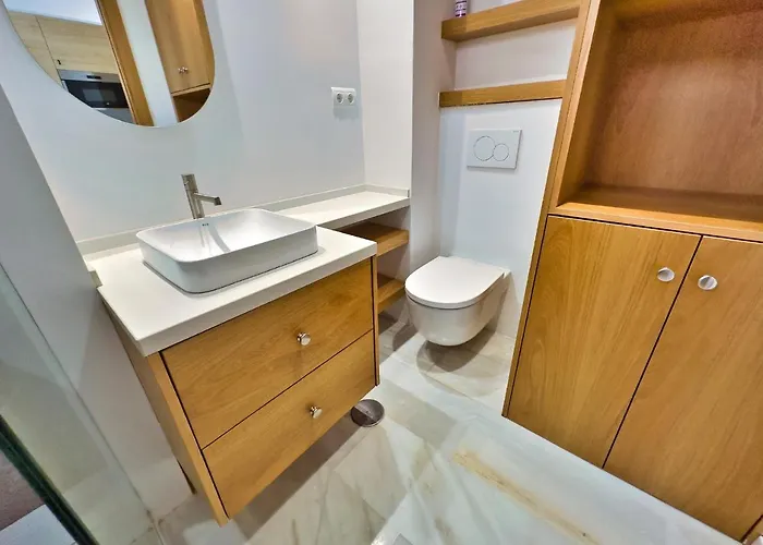 Apartman Diana 206. Completely Renovated On The Beachfront. *