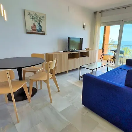 Diana 206. Completely Renovated On The Beachfront.